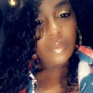 Meet your Posher, Catherine